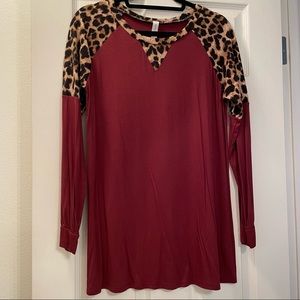 ⭐️ EUC - Leopard Print/ Maroon Longsleeve Top